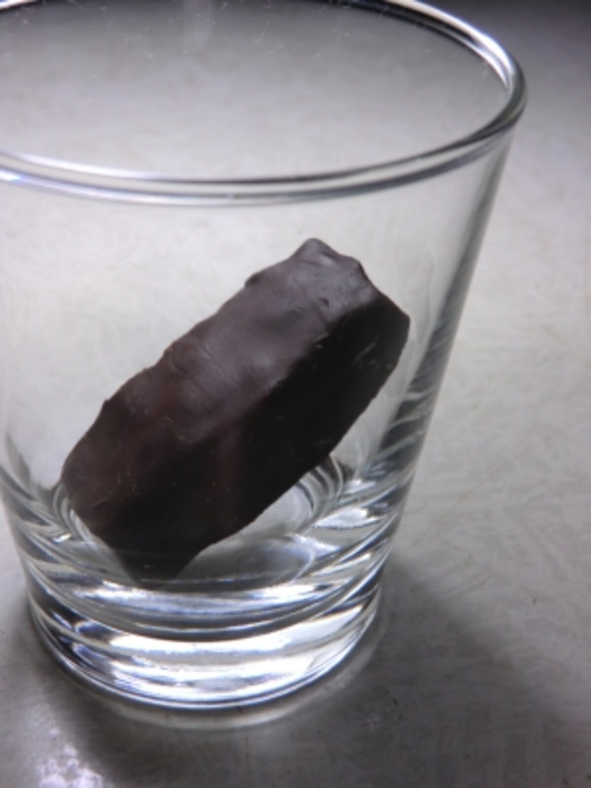 チョコにお酒を閉じ込めた ウイスキーボンボンもどき レシピ 作り方 By イササボラ 楽天レシピ チョコにお酒を閉じ込めた ウイスキーボンボンもどき レシピ 作り方 By イササボラ 楽天レシピ